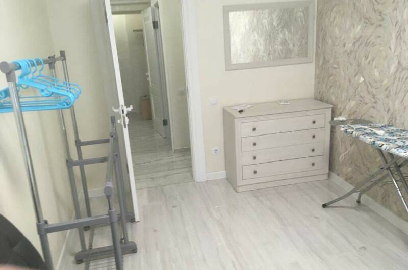 Квартира на Конституции