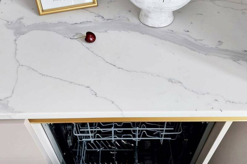 Роскошные апартаменты с бассейном в ЖК «Метрополь»