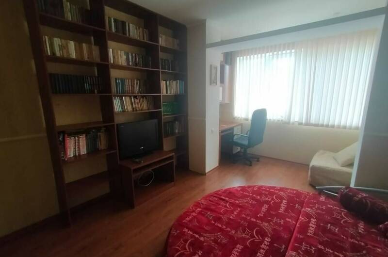 2-х комнатная квартира на Павлова