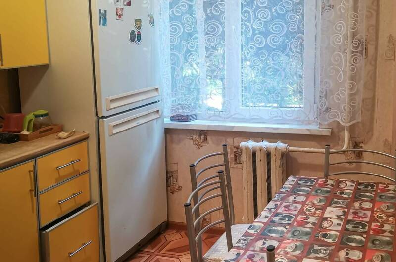 2-х комнатная квартира на Лазарева 48