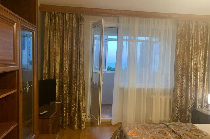 Двухкомнатная квартира на Победе