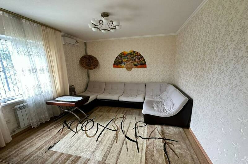 Апартаменты с отдельным входом «Адам»