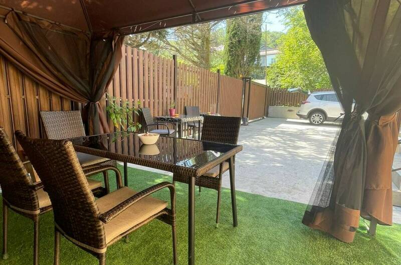 Апартаменты в коттедже на Разина