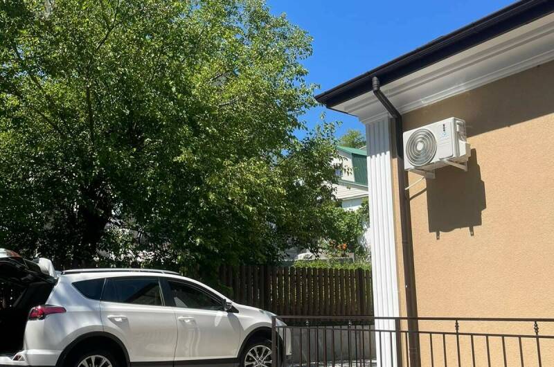 Апартаменты в коттедже на Разина