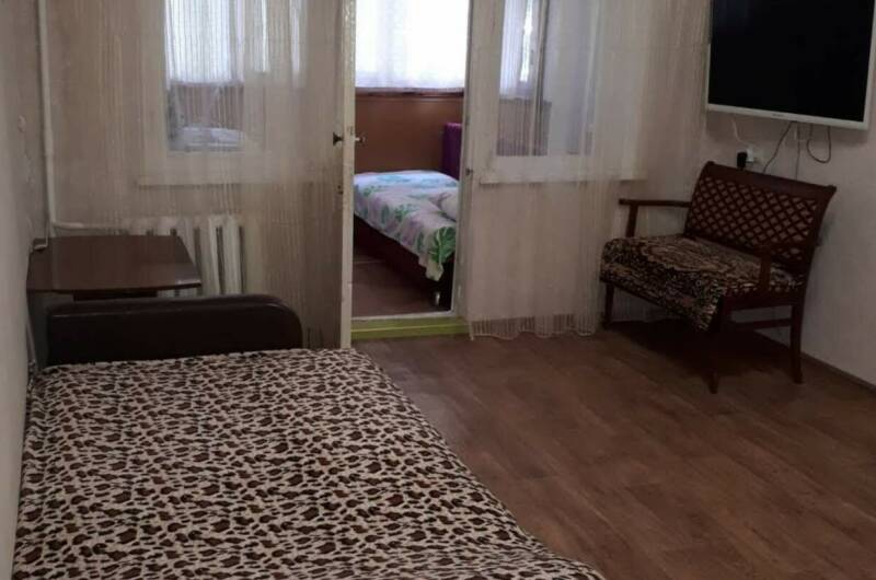 3-х комнатная квартира на Лазарева 56