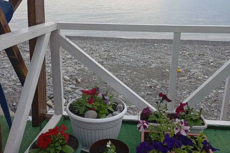 Эллинг на берегу моря «У Галины»