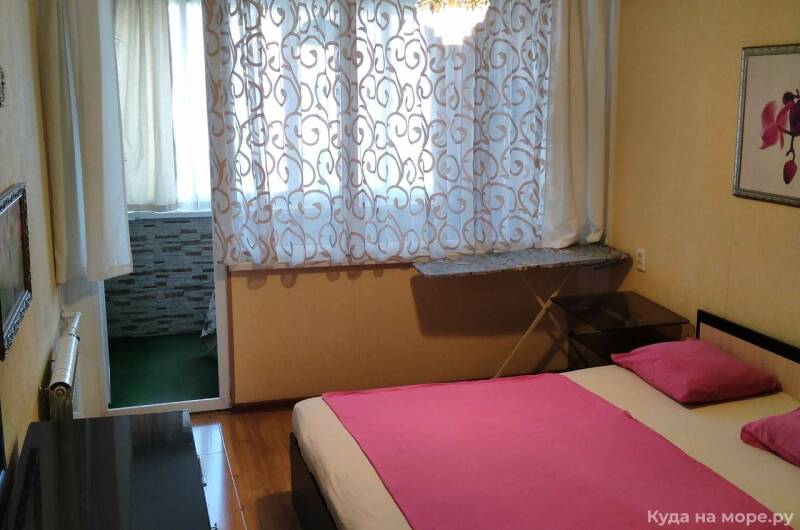Двухкомнатная квартира в центре Сочи