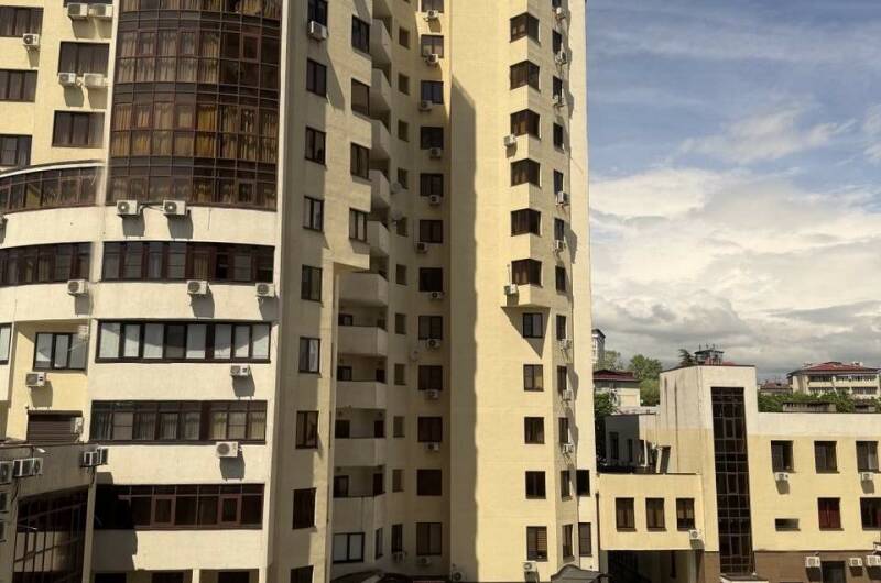 Квартира возле парка «Ривьера»