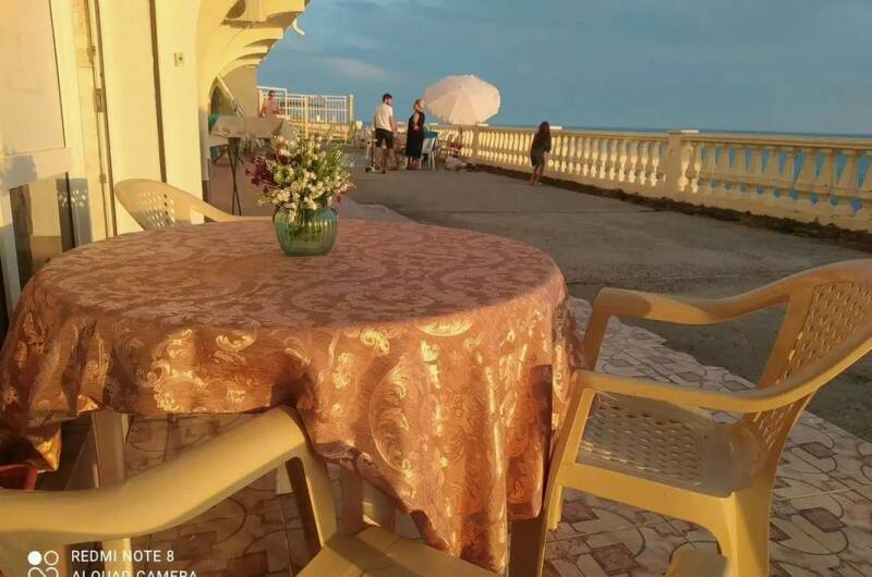 Эллинг на берегу моря «Водолей»