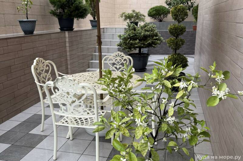 Апарт-отель «Holiday and Business Apartments»
