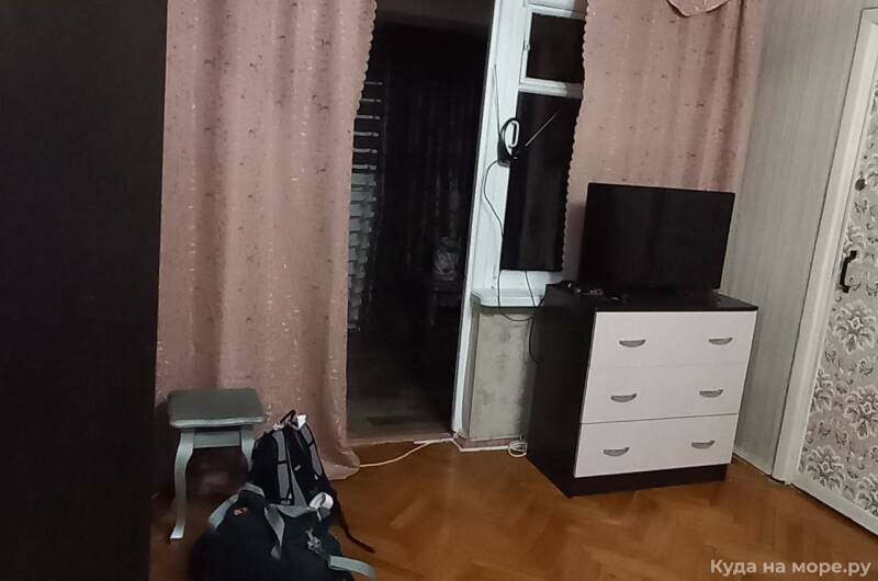 Полуторная в центре