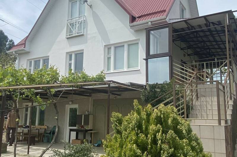 Трехэтажный коттедж