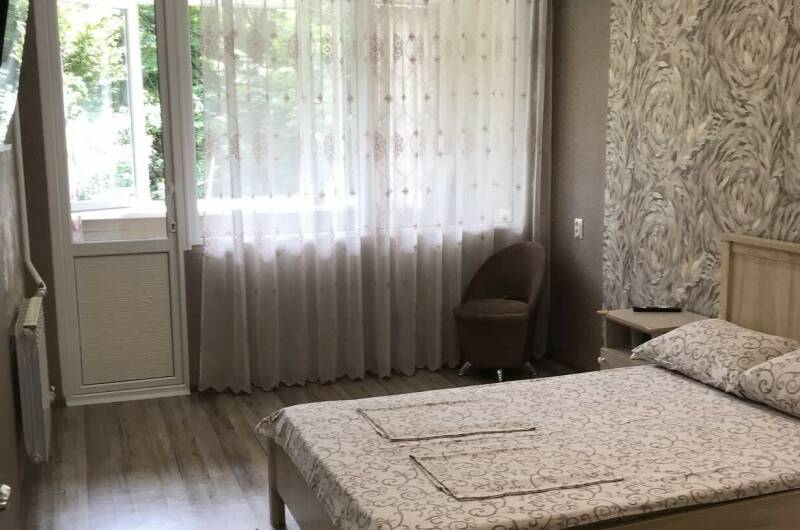 Квартира на Изумрудной