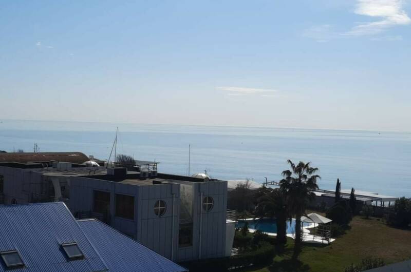 Двухкомнатная квартира у моря