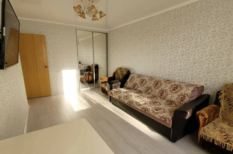 Двухкомнатная квартира в центре с ремонтом