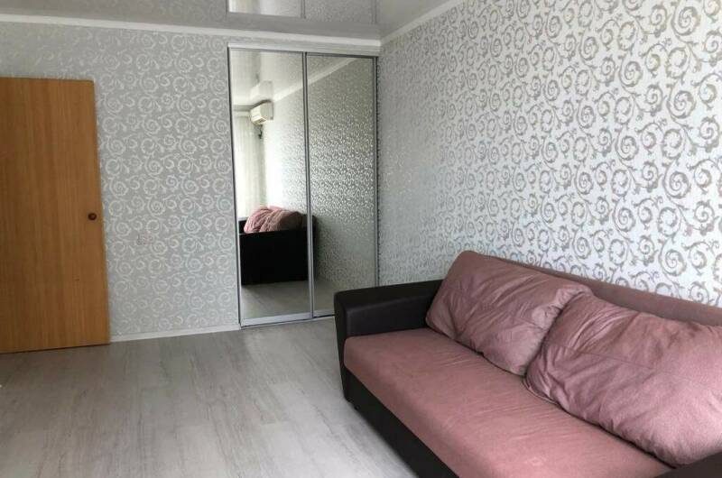 Двухкомнатная квартира в центре с ремонтом