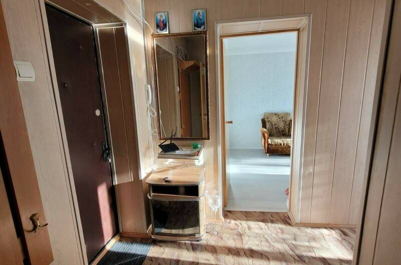 Двухкомнатная квартира в центре с ремонтом