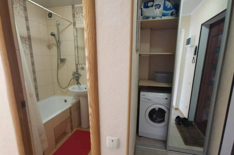 Однокомнатная квартира на Победы 77