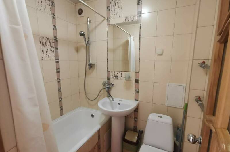 Однокомнатная квартира на Победы 77