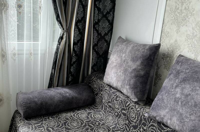 Однокомнатная квартира на Лазарева 54