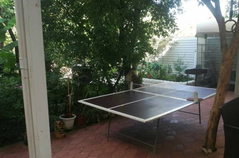 Дом с садом