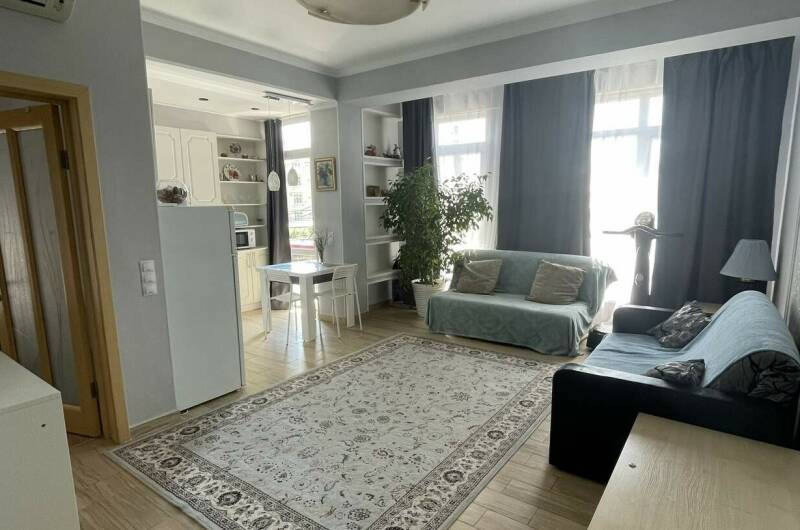 Двухкомнатная квартира на Просвещения