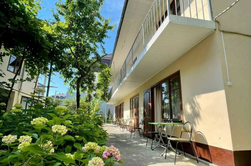 Частный дом «Тенистый дворик»