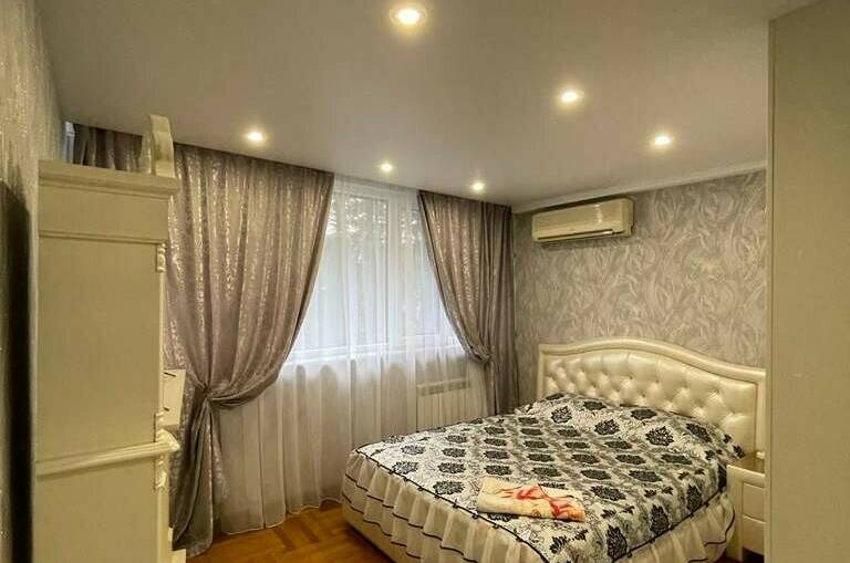 2-х комнатная квартира в центре у моря