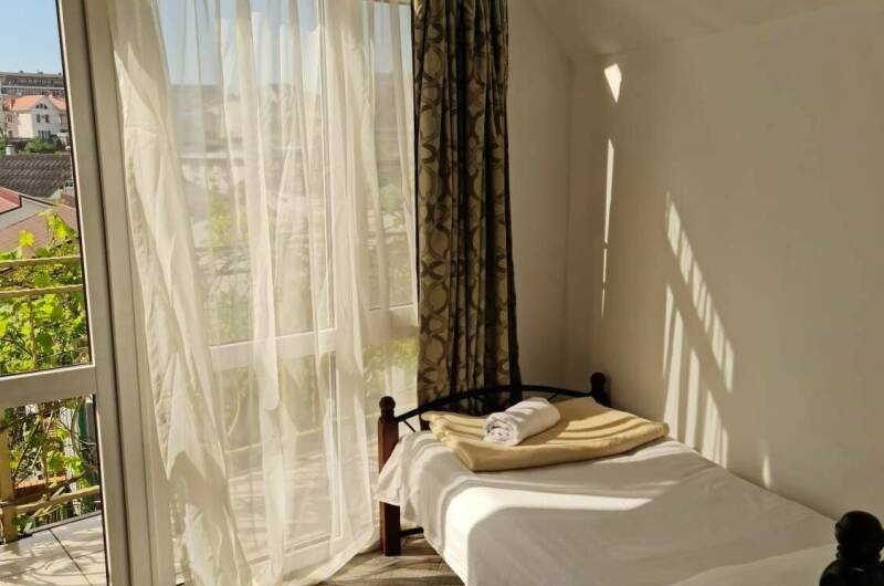 Апартаменты в частном доме