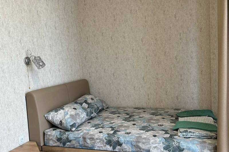 Трехкомнатные апартаменты на Изумрудной