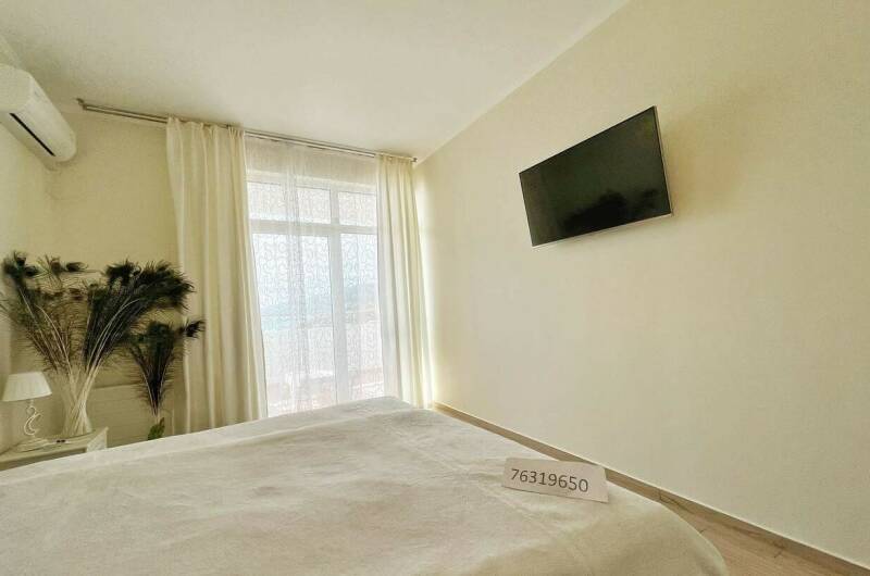 Квартира над морем