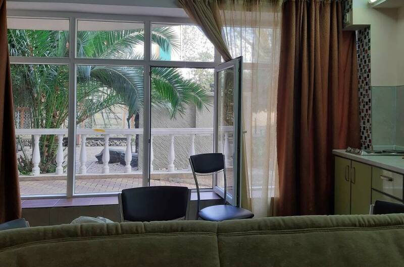 Трёхкомнатная квартира в центре у моря