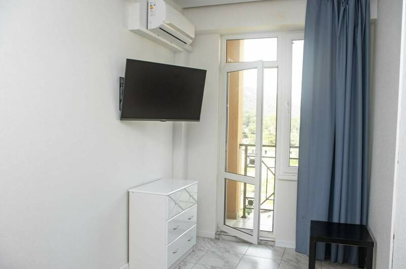 Двухкомнатная квартира с видом на горы