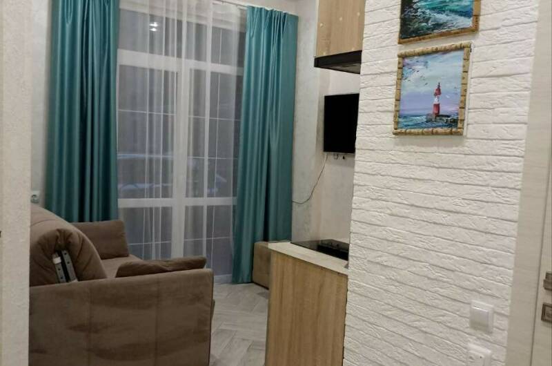 Студия у моря на Таврической (2/51)