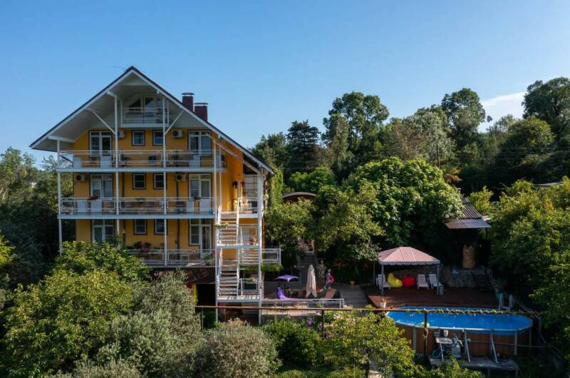 Гостевой дом «Желтый дом»