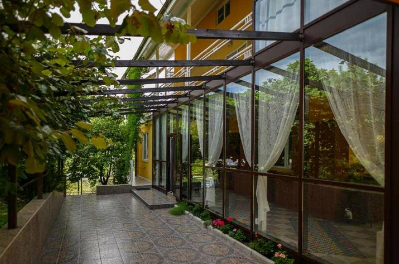 Гостевой дом «Желтый дом»