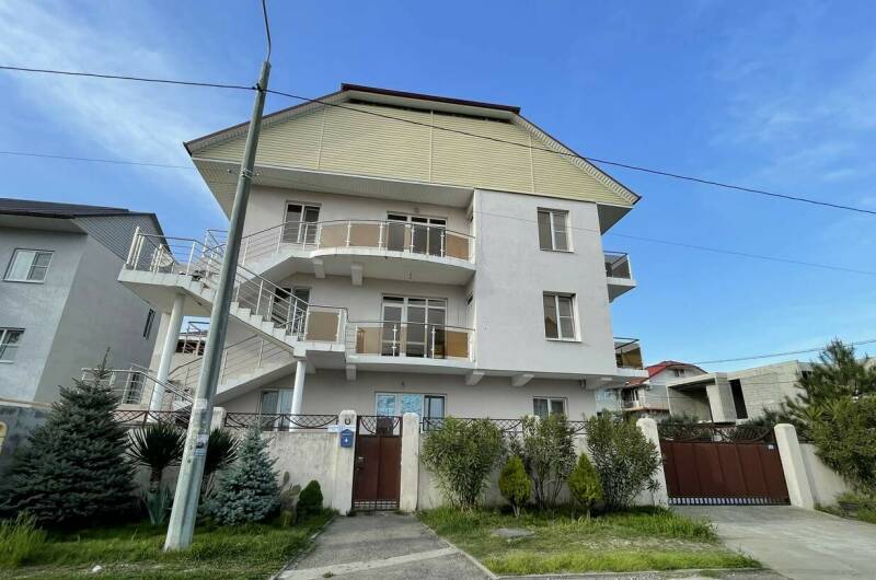 Частный дом на Камышовой