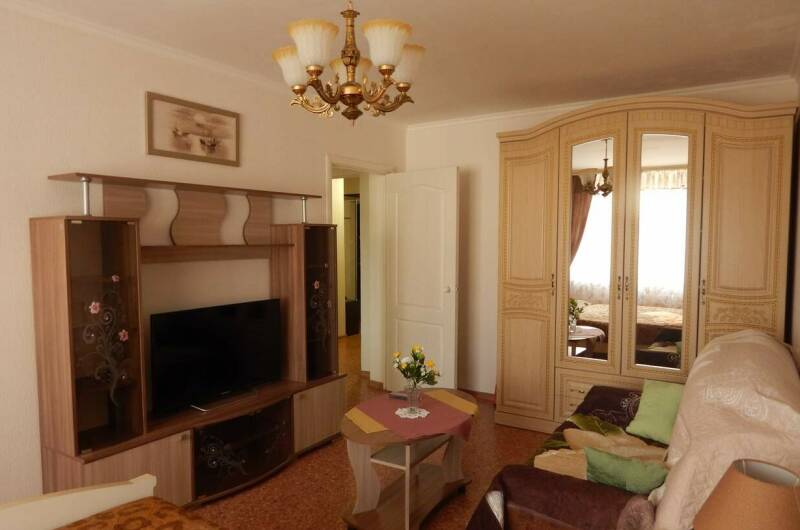 Двухкомнатная квартира у реки Псезуапсе