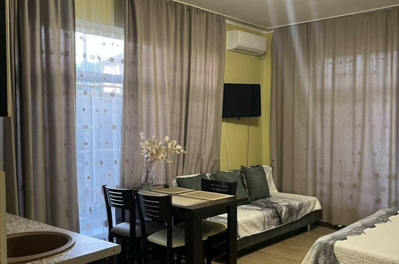 Студия на Апрельской