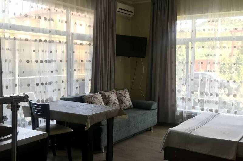 Студия на Апрельской