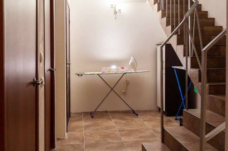 Коттедж «Синяя дверь»