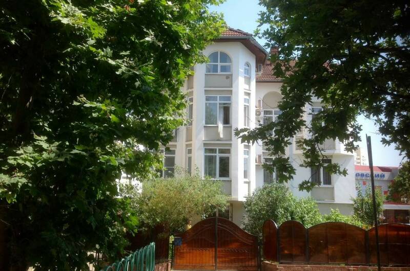 Гостевой дом на Изумрудной