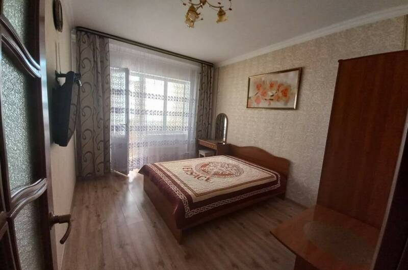 Двухкомнатная квартира на Победы 124