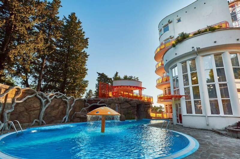 Отель «Deesa»