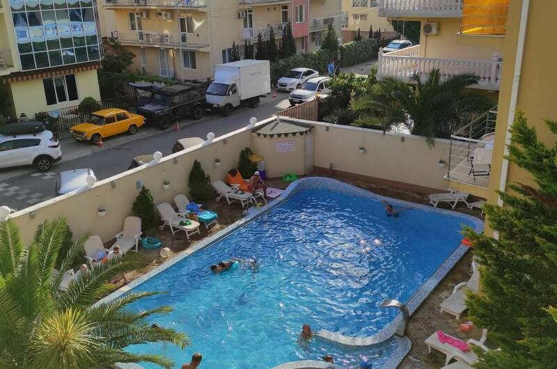 Студия на 3 человека в АК «Солнечный»