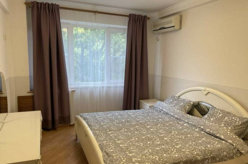 Двухкомнатная квартира на Победы 65