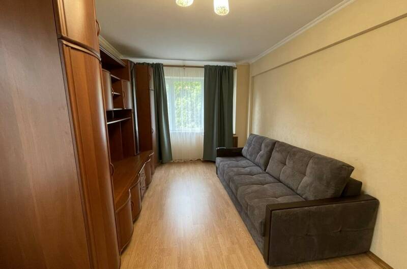 Двухкомнатная квартира на Победы 65