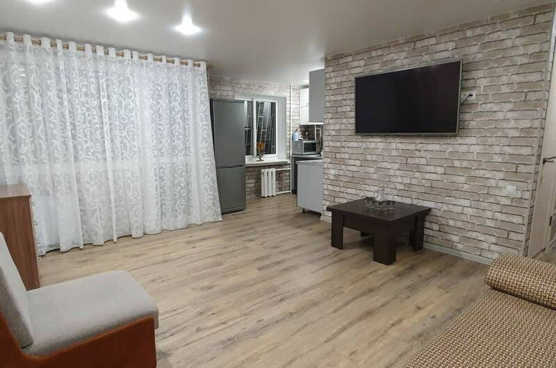 3-х комнатная квартира на Лазарева