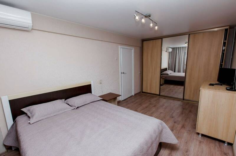 2-х комнатная квартира в центре