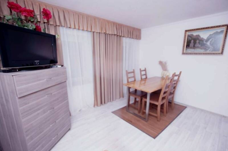 Двухкомнатная квартира в частном доме